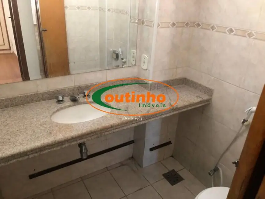 Foto 9 de Apartamento com 2 quartos à venda, 75m2 em Tijuca, Rio De Janeiro - RJ