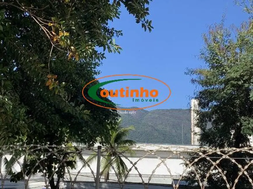 Foto 2 de Casa com 4 quartos à venda, 240m2 em Tijuca, Rio De Janeiro - RJ