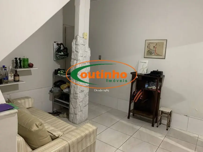 Casa com 3 quartos à venda, 200m2 em Tijuca, Rio De Janeiro - RJ - imagem 3 Foto 3 de Casa com 3 quartos à venda, 200m2 em Tijuca, Rio De Janeiro - RJ