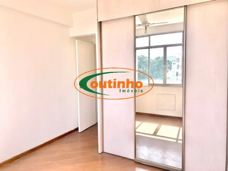 Foto 4 de Apartamento com 2 quartos à venda, 70m2 em Vila Isabel, Rio De Janeiro - RJ