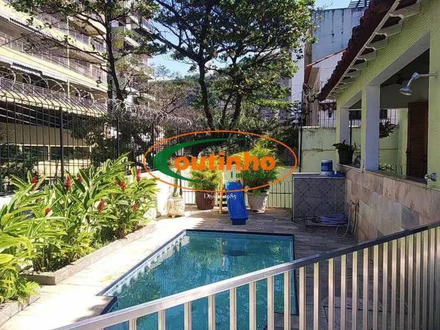 Foto 2 de Casa com 4 quartos à venda, 224m2 em Grajaú, Rio De Janeiro - RJ
