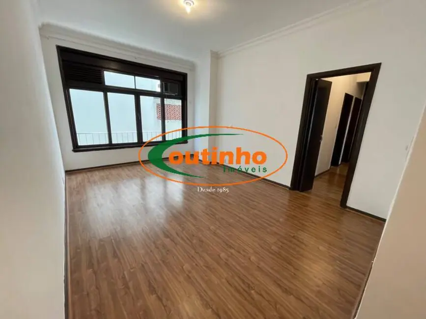 Foto 2 de Apartamento com 3 quartos à venda, 105m2 em Tijuca, Rio De Janeiro - RJ