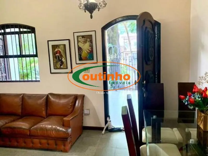 Casa com 4 quartos à venda, 298m2 em Tijuca, Rio De Janeiro - RJ - imagem 5 Foto 5 de Casa com 4 quartos à venda, 298m2 em Tijuca, Rio De Janeiro - RJ