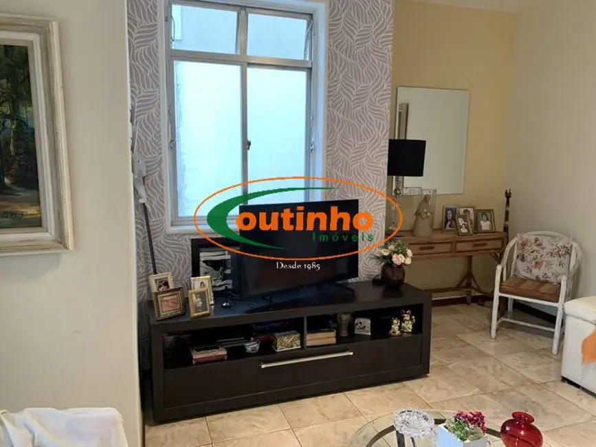 Foto 4 de Apartamento com 4 quartos à venda, 130m2 em Tijuca, Rio De Janeiro - RJ