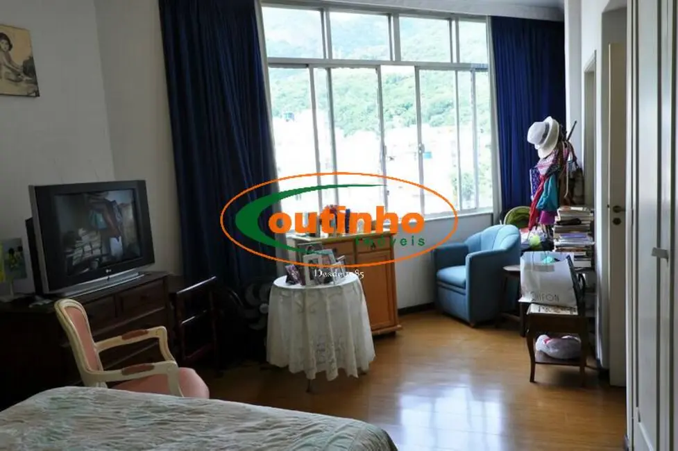Apartamento com 3 quartos à venda, 130m2 em Tijuca, Rio De Janeiro - RJ - imagem 3 Foto 3 de Apartamento com 3 quartos à venda, 130m2 em Tijuca, Rio De Janeiro - RJ