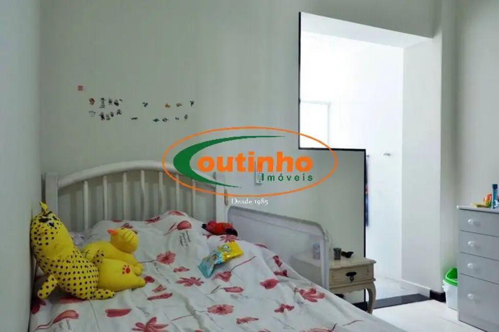 Apartamento com 3 quartos à venda, 130m2 em Tijuca, Rio De Janeiro - RJ - imagem 5 Foto 5 de Apartamento com 3 quartos à venda, 130m2 em Tijuca, Rio De Janeiro - RJ
