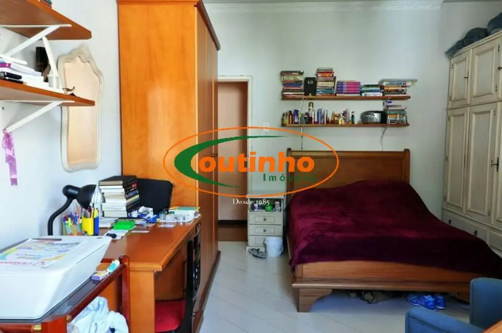 Apartamento com 3 quartos à venda, 130m2 em Tijuca, Rio De Janeiro - RJ - imagem 6 Foto 6 de Apartamento com 3 quartos à venda, 130m2 em Tijuca, Rio De Janeiro - RJ