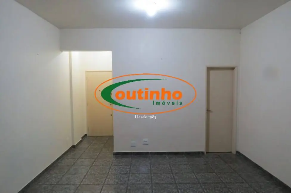 Foto 2 de Apartamento com 3 quartos à venda, 80m2 em Tijuca, Rio De Janeiro - RJ