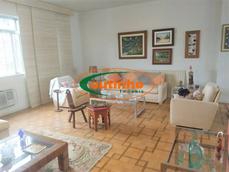 Foto 2 de Apartamento com 4 quartos à venda, 180m2 em Tijuca, Rio De Janeiro - RJ