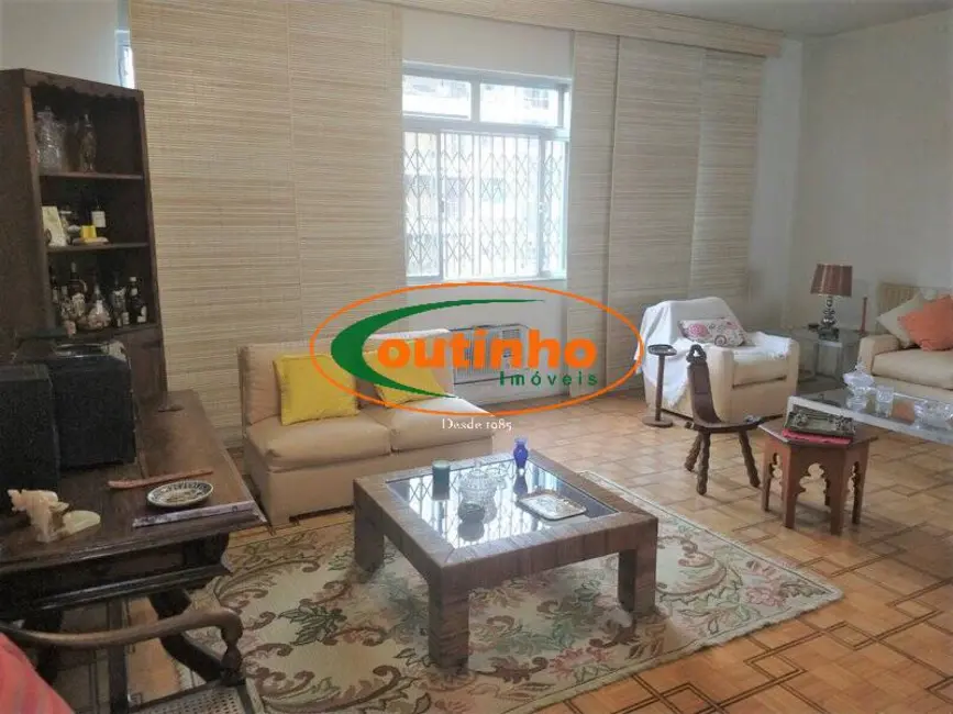 Foto 3 de Apartamento com 4 quartos à venda, 180m2 em Tijuca, Rio De Janeiro - RJ