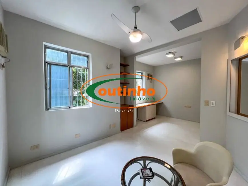 Casa com 3 quartos à venda, 125m2 em Vila Isabel, Rio De Janeiro - RJ - imagem 3 Foto 3 de Casa com 3 quartos à venda, 125m2 em Vila Isabel, Rio De Janeiro - RJ