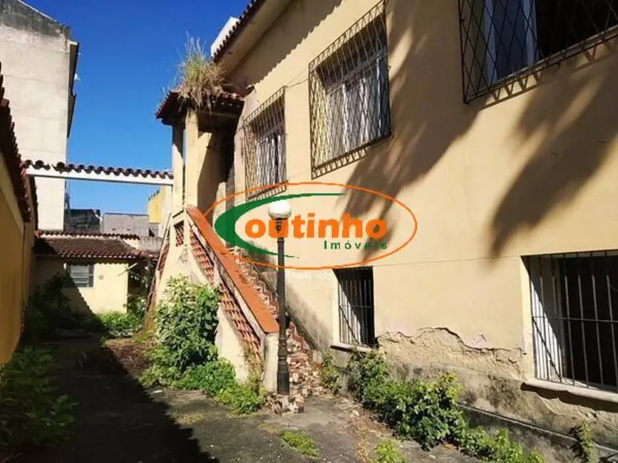 Foto 2 de Terreno / Lote à venda, 270m2 em Vila Isabel, Rio De Janeiro - RJ