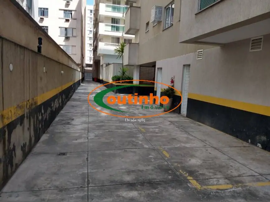 Apartamento com 3 quartos à venda, 102m2 em Tijuca, Rio De Janeiro - RJ - imagem 6 Foto 6 de Apartamento com 3 quartos à venda, 102m2 em Tijuca, Rio De Janeiro - RJ