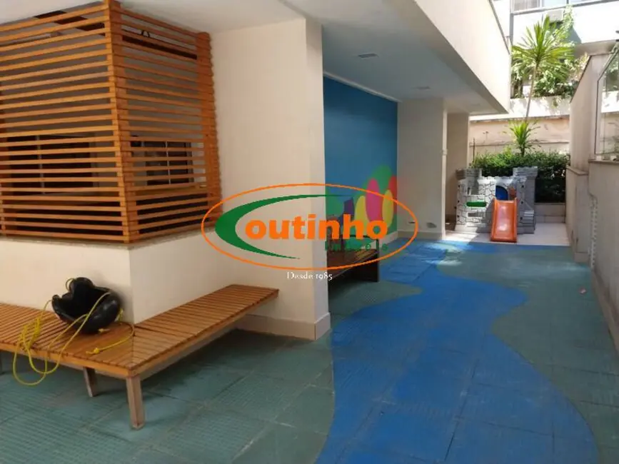 Apartamento com 3 quartos à venda, 102m2 em Tijuca, Rio De Janeiro - RJ - imagem 7 Foto 7 de Apartamento com 3 quartos à venda, 102m2 em Tijuca, Rio De Janeiro - RJ