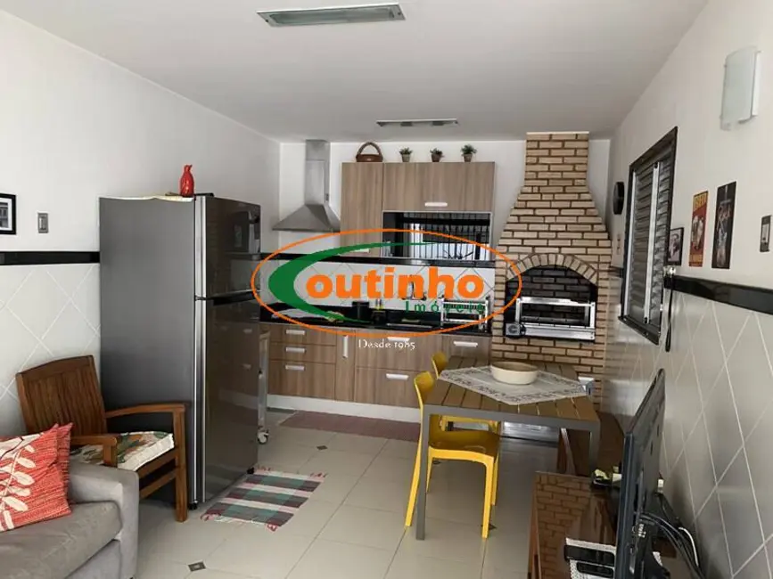 Foto 2 de Casa com 3 quartos à venda, 210m2 em Tijuca, Rio De Janeiro - RJ