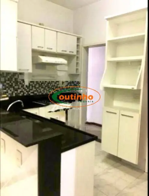 Apartamento com 3 quartos à venda, 110m2 em Tijuca, Rio De Janeiro - RJ - imagem 6 Foto 6 de Apartamento com 3 quartos à venda, 110m2 em Tijuca, Rio De Janeiro - RJ