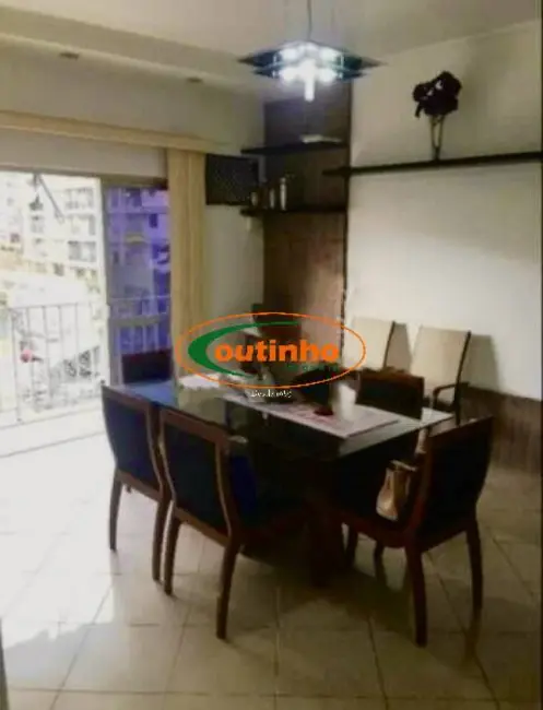 Apartamento com 3 quartos à venda, 110m2 em Tijuca, Rio De Janeiro - RJ - imagem 8 Foto 8 de Apartamento com 3 quartos à venda, 110m2 em Tijuca, Rio De Janeiro - RJ