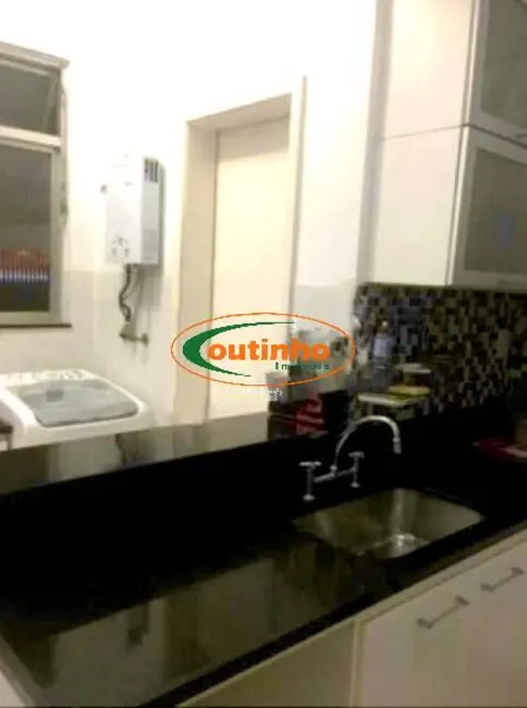 Apartamento com 3 quartos à venda, 110m2 em Tijuca, Rio De Janeiro - RJ - imagem 9 Foto 9 de Apartamento com 3 quartos à venda, 110m2 em Tijuca, Rio De Janeiro - RJ