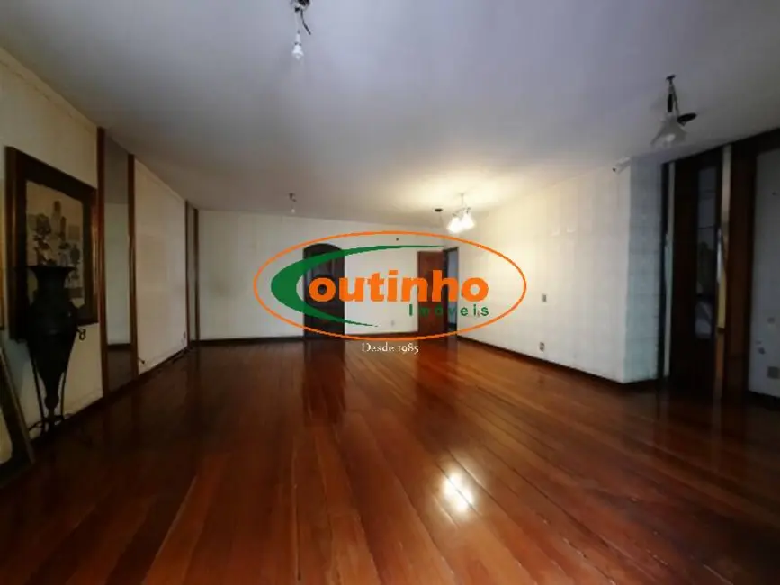 Foto 3 de Apartamento com 4 quartos à venda, 147m2 em Tijuca, Rio De Janeiro - RJ