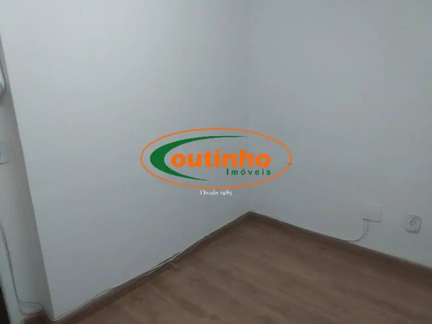 Sala Comercial à venda, 34m2 em Tijuca, Rio De Janeiro - RJ - imagem 9 Foto 9 de Sala Comercial à venda, 34m2 em Tijuca, Rio De Janeiro - RJ