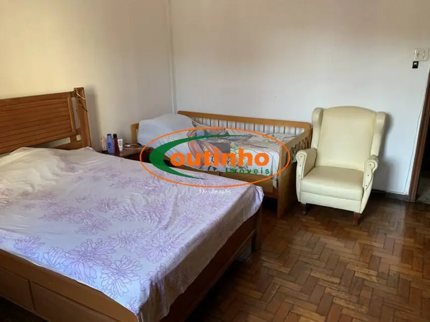 Apartamento com 2 quartos à venda, 75m2 em Tijuca, Rio De Janeiro - RJ - imagem 8 Foto 8 de Apartamento com 2 quartos à venda, 75m2 em Tijuca, Rio De Janeiro - RJ