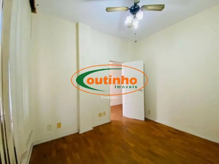 Foto 9 de Apartamento com 2 quartos à venda, 80m2 em Tijuca, Rio De Janeiro - RJ