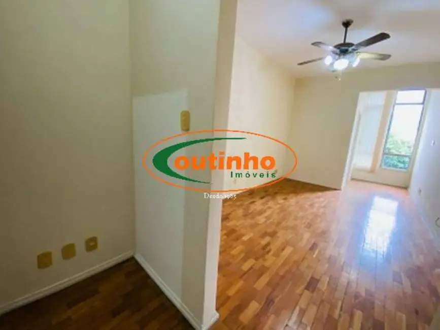 Foto 2 de Apartamento com 2 quartos à venda, 80m2 em Tijuca, Rio De Janeiro - RJ