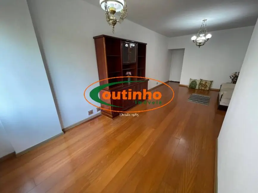 Apartamento com 3 quartos à venda, 100m2 em Tijuca, Rio De Janeiro - RJ - imagem 4 Foto 4 de Apartamento com 3 quartos à venda, 100m2 em Tijuca, Rio De Janeiro - RJ