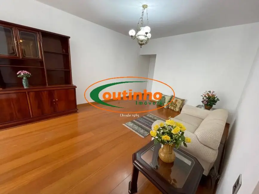 Apartamento com 3 quartos à venda, 100m2 em Tijuca, Rio De Janeiro - RJ - imagem 7 Foto 7 de Apartamento com 3 quartos à venda, 100m2 em Tijuca, Rio De Janeiro - RJ