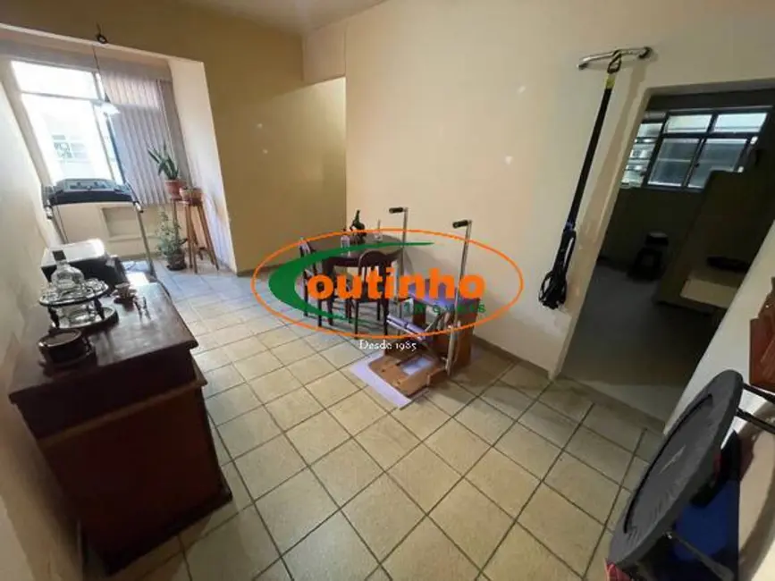 Foto 2 de Apartamento com 2 quartos à venda, 65m2 em Vila Isabel, Rio De Janeiro - RJ