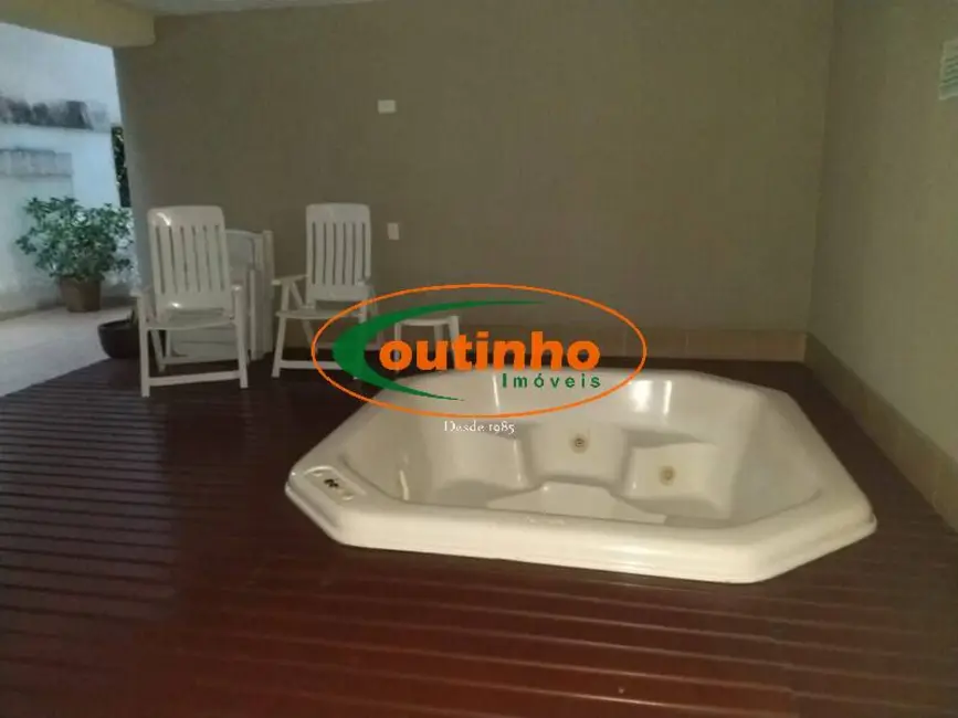 Foto 2 de Apartamento com 3 quartos à venda, 96m2 em Tijuca, Rio De Janeiro - RJ