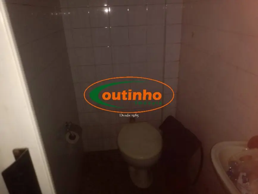Sala Comercial à venda, 35m2 em Tijuca, Rio De Janeiro - RJ - imagem 9 Foto 9 de Sala Comercial à venda, 35m2 em Tijuca, Rio De Janeiro - RJ