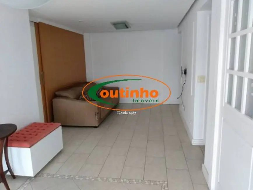 Apartamento com 3 quartos à venda, 92m2 em Tijuca, Rio De Janeiro - RJ - imagem 5 Foto 5 de Apartamento com 3 quartos à venda, 92m2 em Tijuca, Rio De Janeiro - RJ