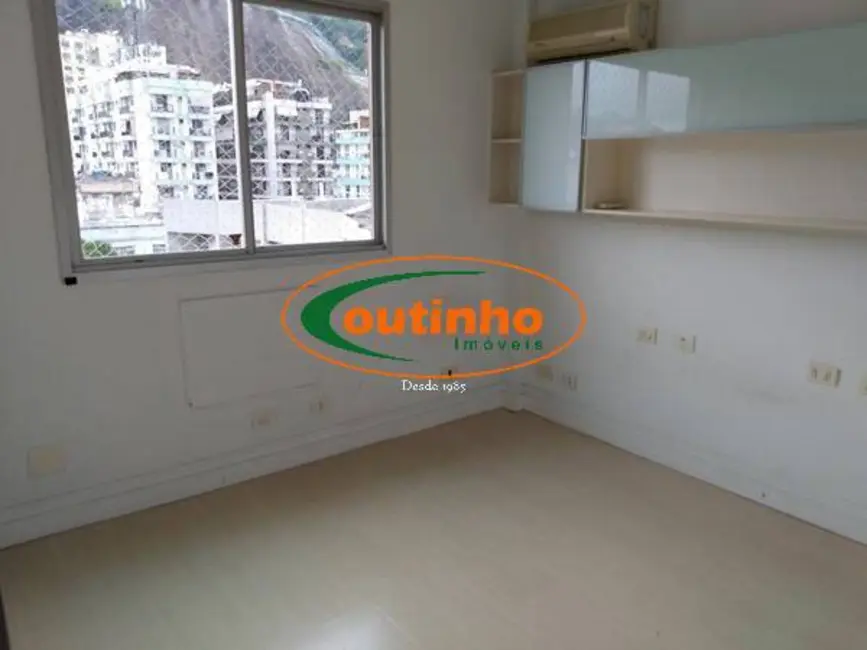 Apartamento com 3 quartos à venda, 92m2 em Tijuca, Rio De Janeiro - RJ - imagem 6 Foto 6 de Apartamento com 3 quartos à venda, 92m2 em Tijuca, Rio De Janeiro - RJ