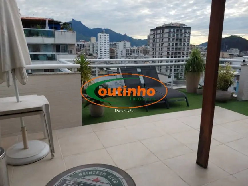 Cobertura com 2 quartos à venda, 135m2 em Tijuca, Rio De Janeiro - RJ - imagem 2 Foto 2 de Cobertura com 2 quartos à venda, 135m2 em Tijuca, Rio De Janeiro - RJ