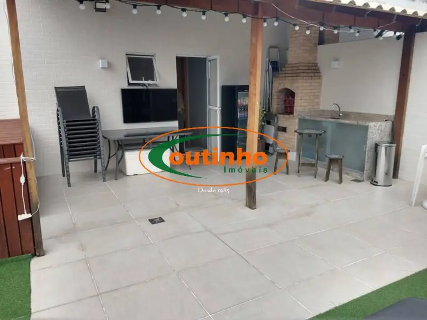 Cobertura com 2 quartos à venda, 135m2 em Tijuca, Rio De Janeiro - RJ - imagem 5 Foto 5 de Cobertura com 2 quartos à venda, 135m2 em Tijuca, Rio De Janeiro - RJ