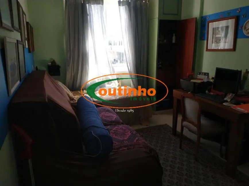 Apartamento com 3 quartos à venda, 103m2 em Tijuca, Rio De Janeiro - RJ - imagem 8 Foto 8 de Apartamento com 3 quartos à venda, 103m2 em Tijuca, Rio De Janeiro - RJ