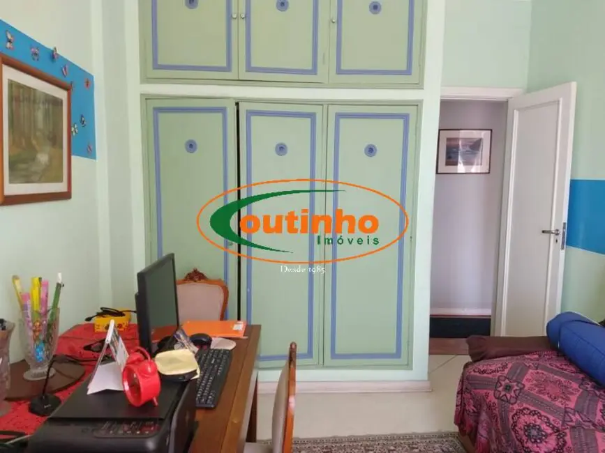 Apartamento com 3 quartos à venda, 103m2 em Tijuca, Rio De Janeiro - RJ - imagem 9 Foto 9 de Apartamento com 3 quartos à venda, 103m2 em Tijuca, Rio De Janeiro - RJ