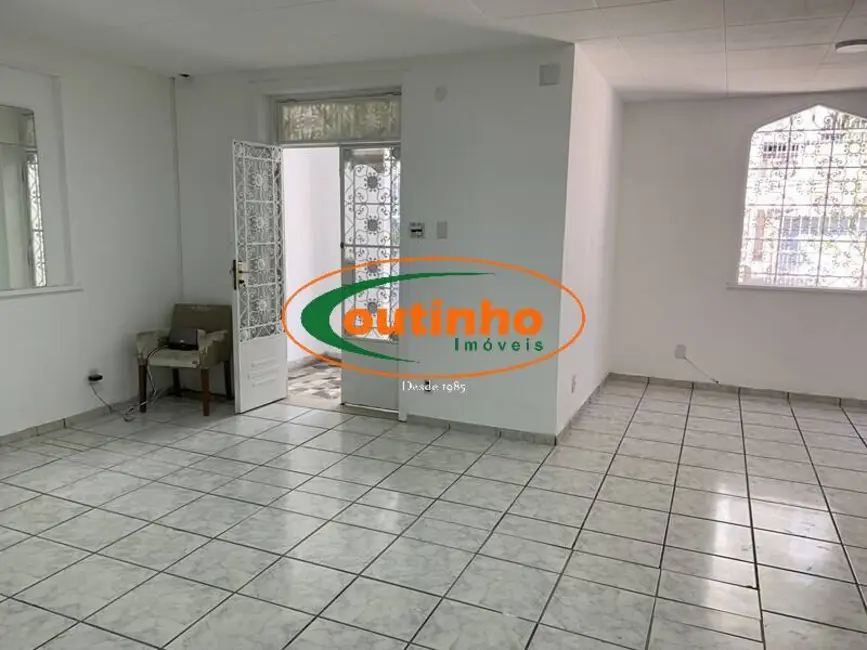 Casa com 5 quartos à venda, 200m2 em Tijuca, Rio De Janeiro - RJ - imagem 3 Foto 3 de Casa com 5 quartos à venda, 200m2 em Tijuca, Rio De Janeiro - RJ