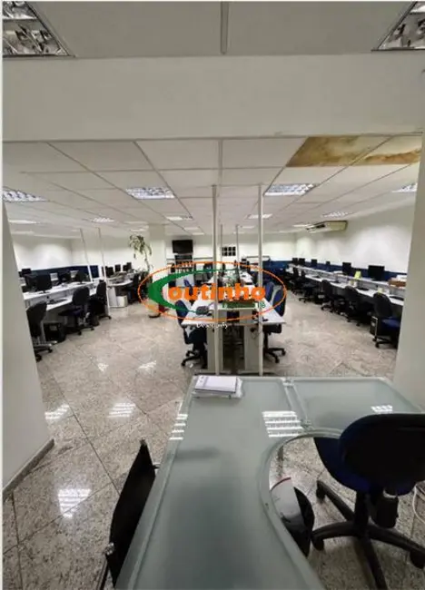 Sala Comercial à venda, 710m2 em Maracanã, Rio De Janeiro - RJ - imagem 4 Foto 4 de Sala Comercial à venda, 710m2 em Maracanã, Rio De Janeiro - RJ