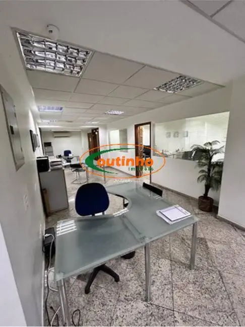 Sala Comercial à venda, 710m2 em Maracanã, Rio De Janeiro - RJ - imagem 6 Foto 6 de Sala Comercial à venda, 710m2 em Maracanã, Rio De Janeiro - RJ