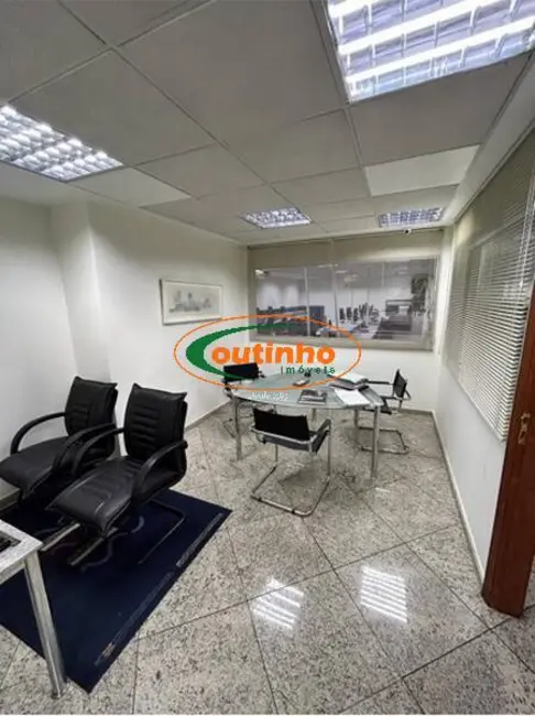 Sala Comercial à venda, 710m2 em Maracanã, Rio De Janeiro - RJ - imagem 9 Foto 9 de Sala Comercial à venda, 710m2 em Maracanã, Rio De Janeiro - RJ