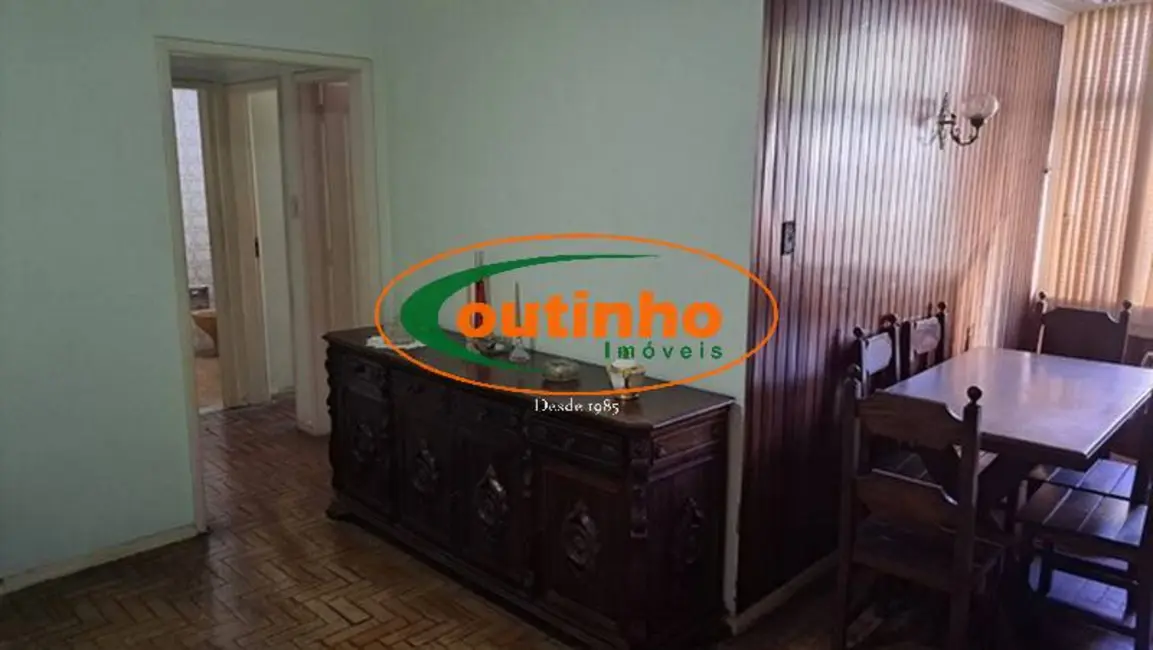 Apartamento com 2 quartos à venda, 70m2 em Tijuca, Rio De Janeiro - RJ - imagem 2 Foto 2 de Apartamento com 2 quartos à venda, 70m2 em Tijuca, Rio De Janeiro - RJ