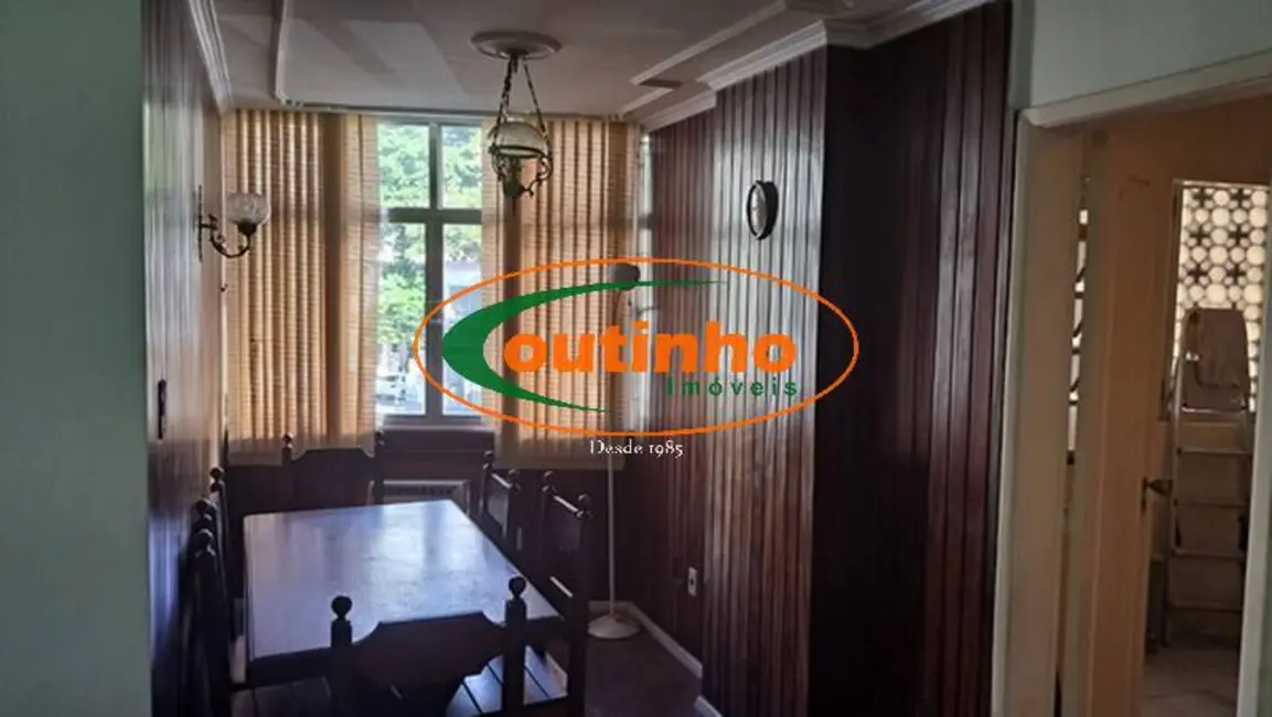 Apartamento com 2 quartos à venda, 70m2 em Tijuca, Rio De Janeiro - RJ - imagem 1 Foto 1 de Apartamento com 2 quartos à venda, 70m2 em Tijuca, Rio De Janeiro - RJ