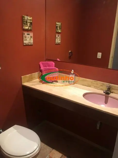 Apartamento com 4 quartos à venda, 160m2 em Tijuca, Rio De Janeiro - RJ - imagem 5 Foto 5 de Apartamento com 4 quartos à venda, 160m2 em Tijuca, Rio De Janeiro - RJ
