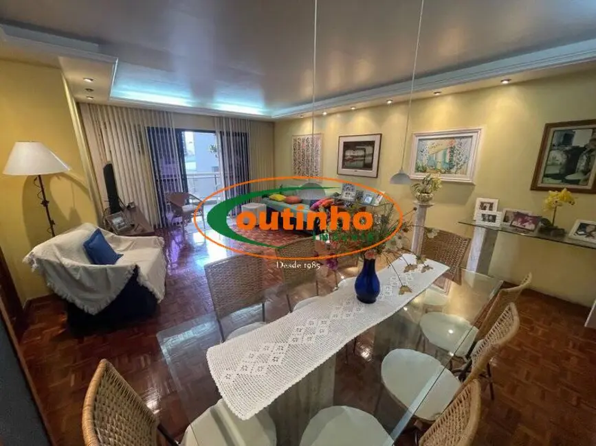 Apartamento com 3 quartos à venda, 155m2 em Maracanã, Rio De Janeiro - RJ - imagem 6 Foto 6 de Apartamento com 3 quartos à venda, 155m2 em Maracanã, Rio De Janeiro - RJ