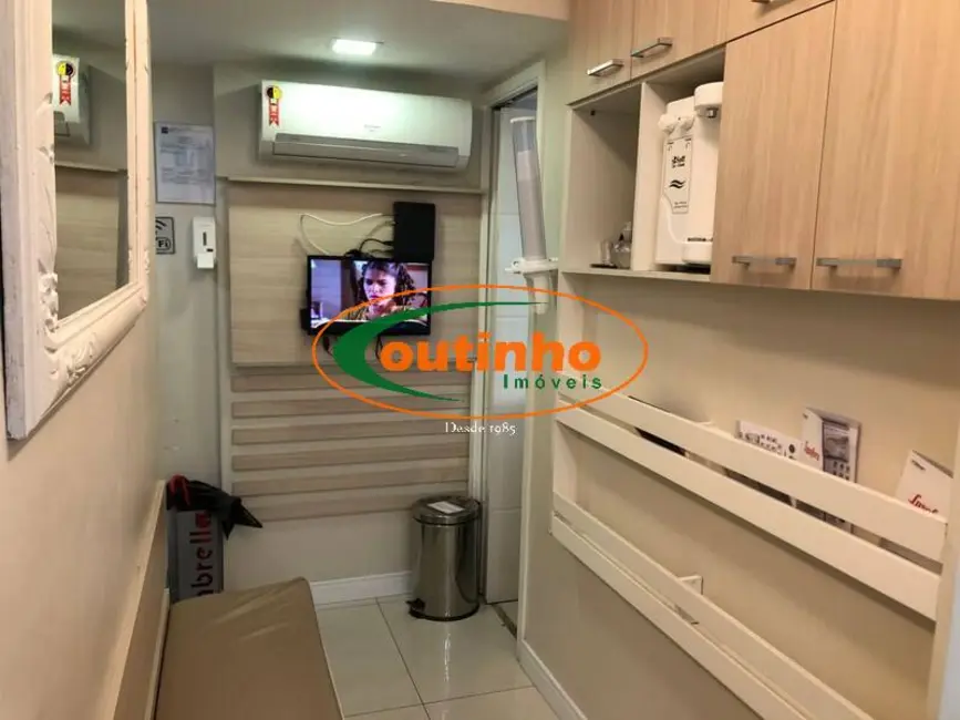 Sala Comercial à venda, 26m2 em Tijuca, Rio De Janeiro - RJ - imagem 4 Foto 4 de Sala Comercial à venda, 26m2 em Tijuca, Rio De Janeiro - RJ