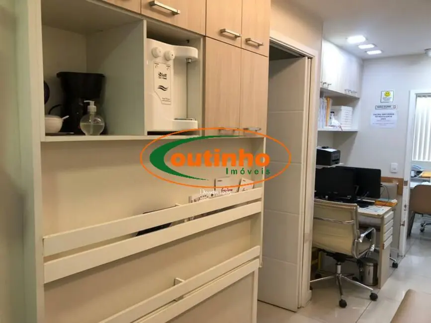 Sala Comercial à venda, 26m2 em Tijuca, Rio De Janeiro - RJ - imagem 5 Foto 5 de Sala Comercial à venda, 26m2 em Tijuca, Rio De Janeiro - RJ