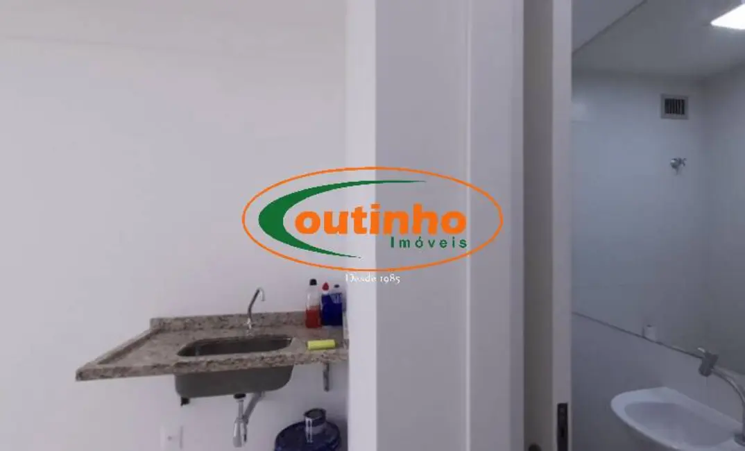 Sala Comercial à venda, 25m2 em Tijuca, Rio De Janeiro - RJ - imagem 5 Foto 5 de Sala Comercial à venda, 25m2 em Tijuca, Rio De Janeiro - RJ