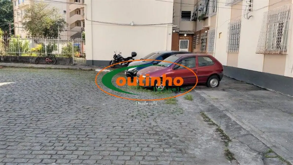Foto 2 de Apartamento com 2 quartos à venda, 50m2 em Irajá, Rio De Janeiro - RJ